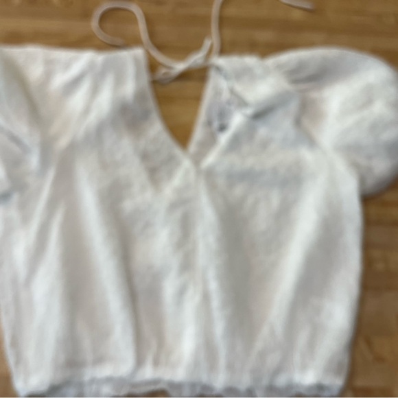 ๐ค ASTR The Label White Textured Puff Sleeve Top โ Size XS ๐ค NWT | - Picture 6 of 10